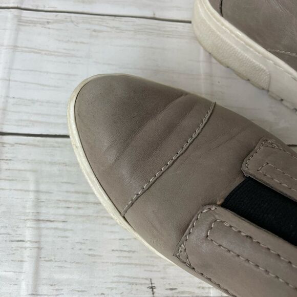 Biala Lea Burnished Leather Minimalist Slip On Sneakers Sz 36 US 6 Pointed Toe - Picture 6 of 9